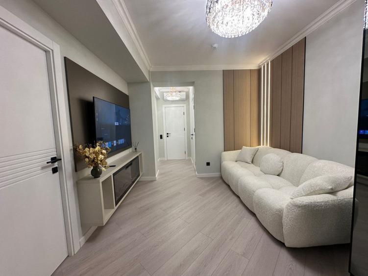 Apartament cu 3 camere decomandat în Centrul Civic