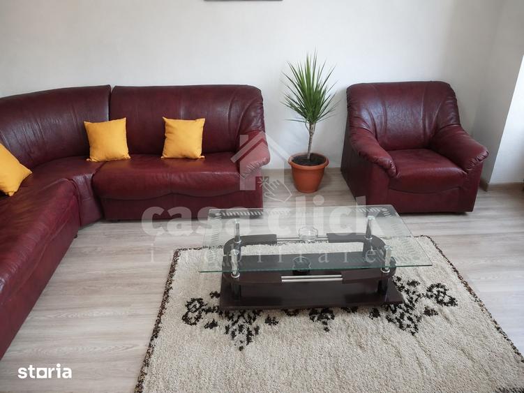 Apartament cu 3 camere decomandat în Piața Centrală