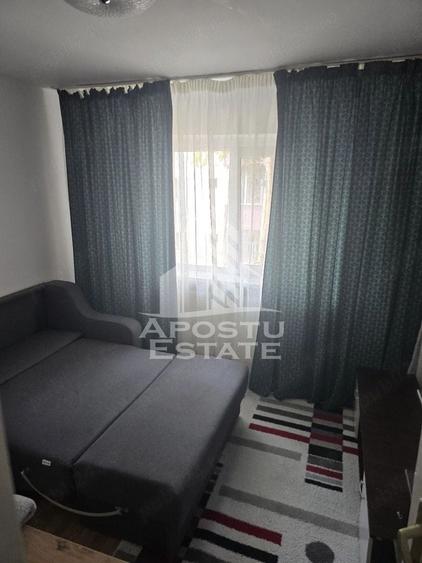 Apartament cu 3 camere decomandat, mobilat în Medicină