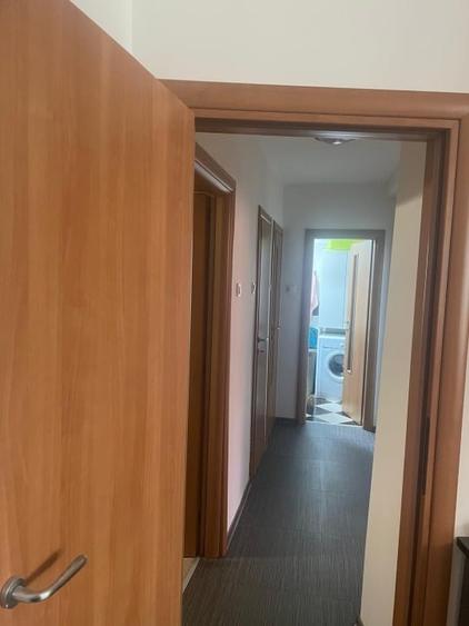 Apartament cu 2 camere semidecomandat, mobilat în Moșilor