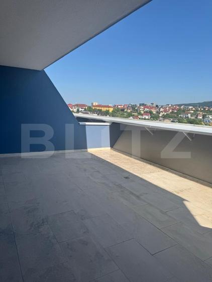 Penthouse cu 4 camere decomandat în Zorilor