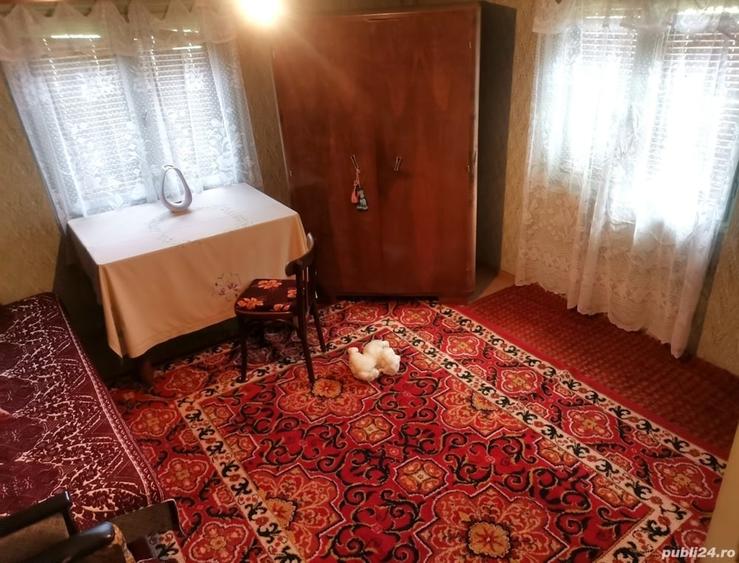 Casă cu 4 camere cu Teren 1300 Mp în Baia de Fier