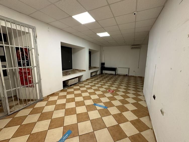 Spațiu comercial, de 47 mp, în Micro 11