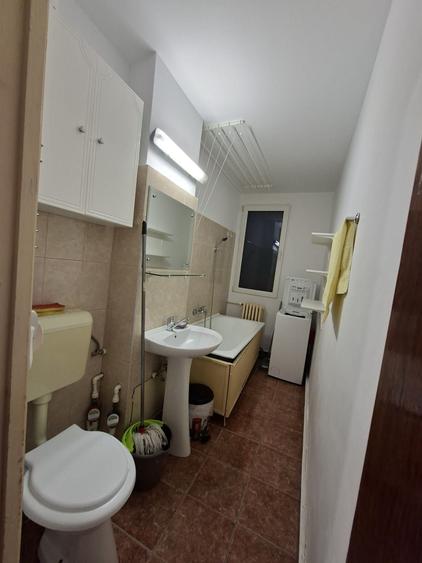 Garsonieră decomandată în Drumul Taberei