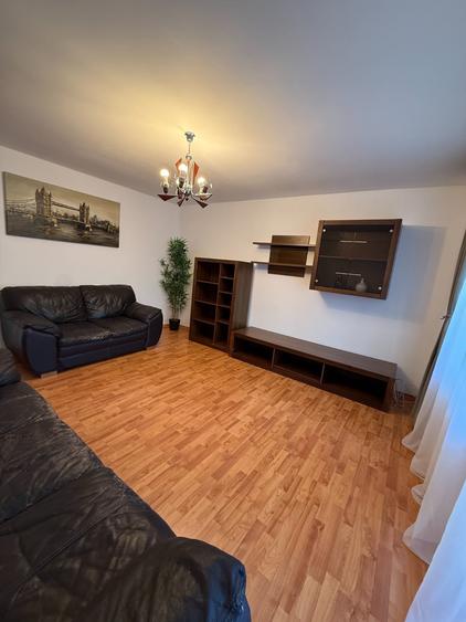 Apartament cu 3 camere decomandat, mobilat în Parcul Circului