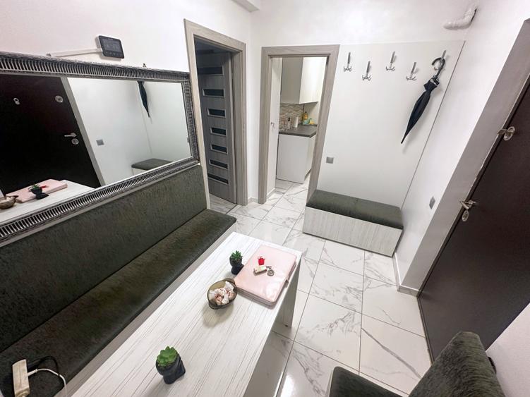 Apartament cu 2 camere decomandat în Central