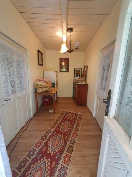 Casă individuală cu 2 camere cu Teren 2400 Mp în Broscăuți