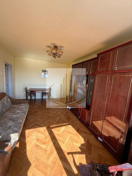Apartament cu 3 camere decomandat, mobilat în Girocului