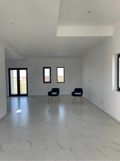 Casă cu Teren 352 Mp în Central