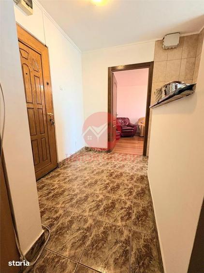 Apartament cu 2 camere decomandat, mobilat în City Park Mall