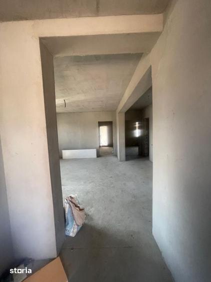 Casă cu 3 camere cu Teren 500 Mp în Malu Mare