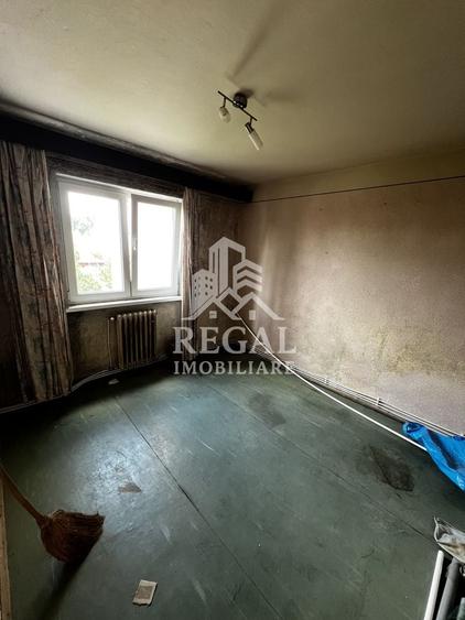 Apartament cu 2 camere decomandat în Vest
