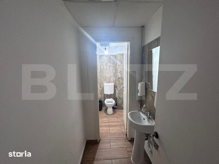 Spațiu comercial, de 63 mp, în Rovine