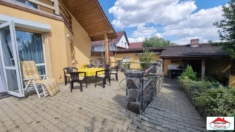 Casă cu 7 camere cu Teren 1717 Mp în Bercu Roșu