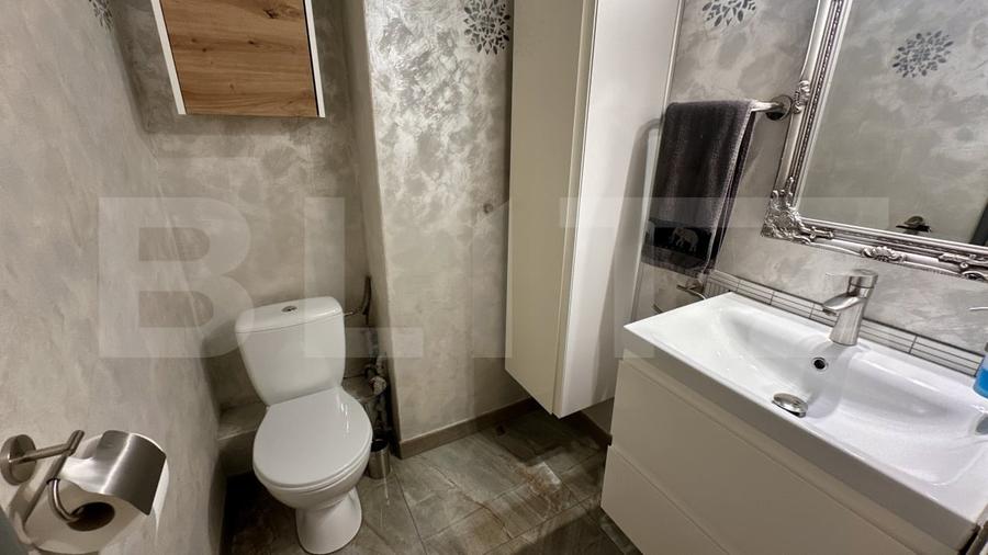 Apartament cu 4 camere decomandat, mobilat în Dacia