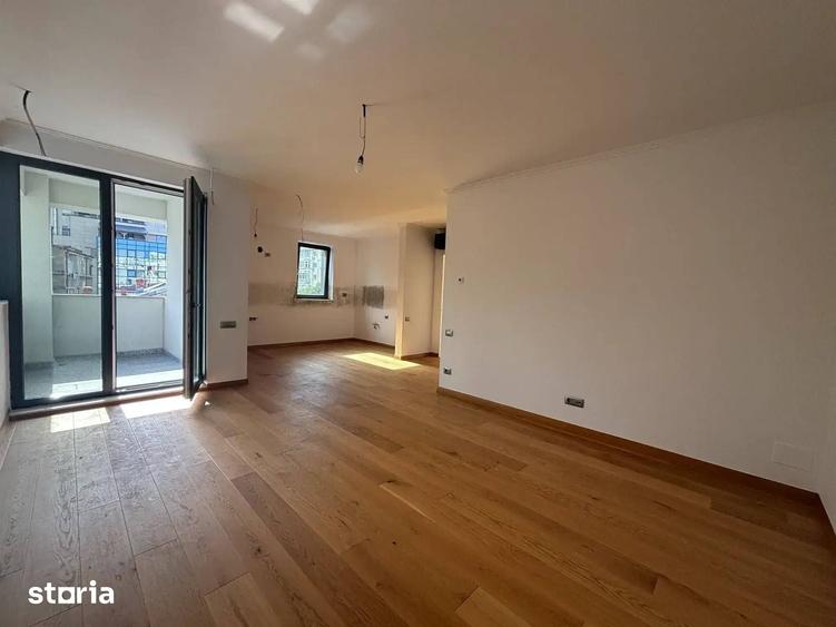 Apartament cu 3 camere decomandat în Centrul Civic