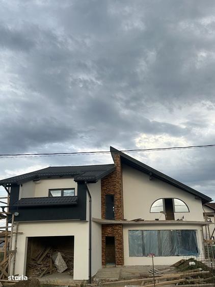 Casă cu 4 camere cu Teren 400 Mp în Bod