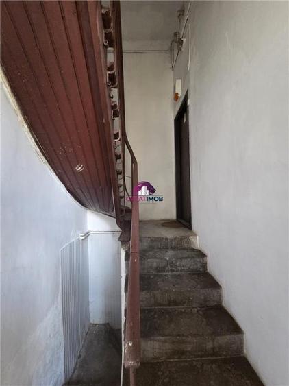 Garsonieră semidecomandată în Central