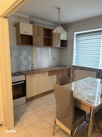 Inchiriez apartament zona Garii - 3