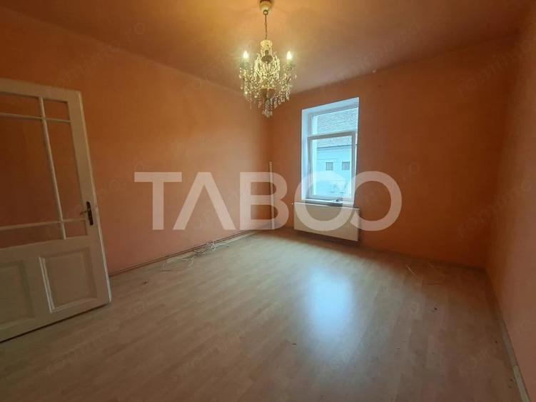 Apartament cu 2 camere nedecomandat în Central