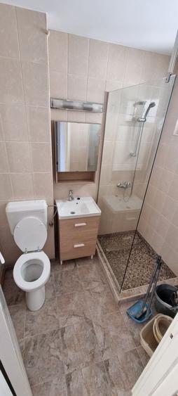 Apartament cu 2 camere decomandat în Aleea Carpați