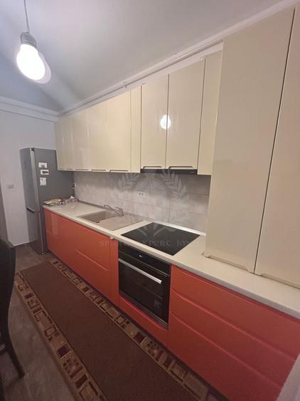 Apartament cu 3 camere decomandat, mobilat în Albert