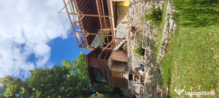 Casă cu 3 camere în Central