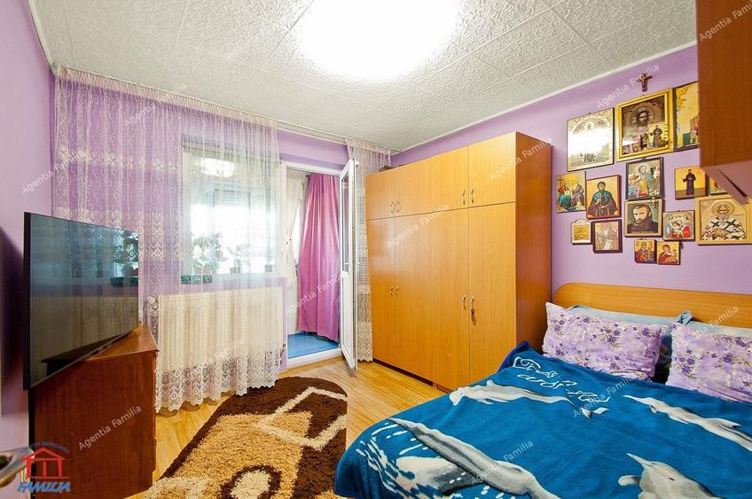Apartament cu 4 camere decomandat, mobilat în Micro 39