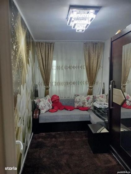 Apartament cu 3 camere decomandat în Gării
