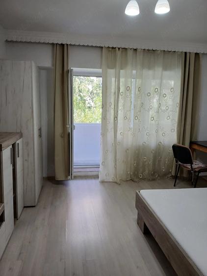 Garsonieră decomandată în Gară
