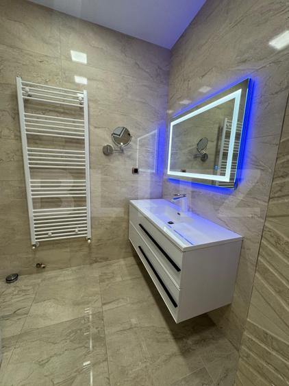 Apartament cu 4 camere decomandat, mobilat în Tractorul