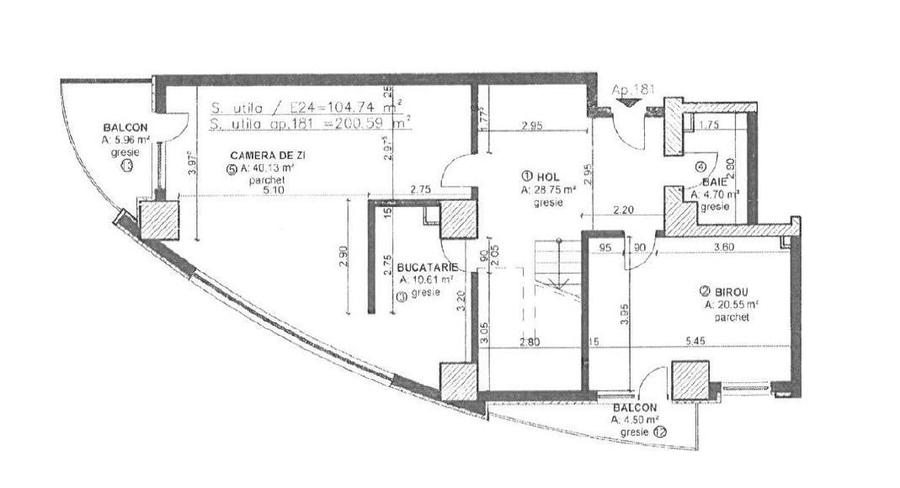 Apartament cu 4 camere în Florești