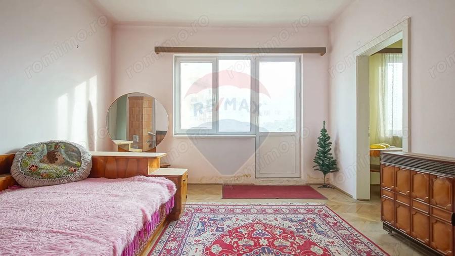 Apartament cu 3 camere decomandat în Centrul Civic