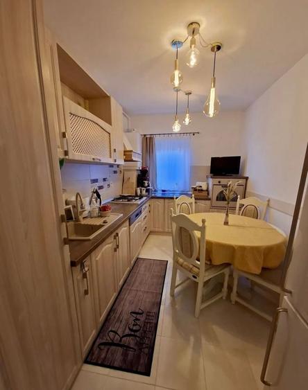 Apartament cu 2 camere decomandat, mobilat în Dârste