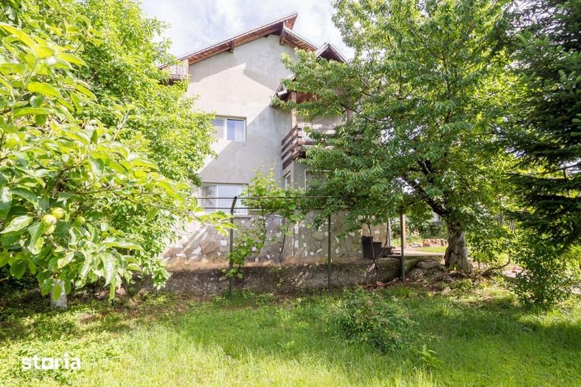 Casă cu 5 camere cu Teren 850 Mp în Gura Vitioarei