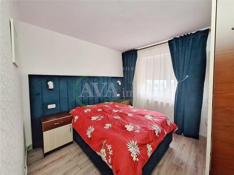 Apartament cu 3 camere semidecomandat în Milcov