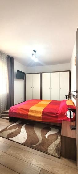 Penthouse cu 3 camere decomandat în Titan