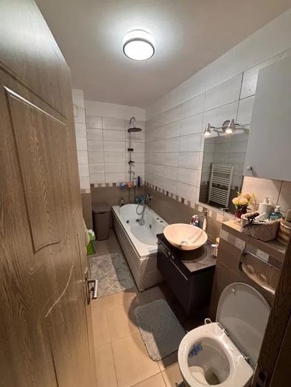 Apartament cu 2 camere decomandat în Plopilor