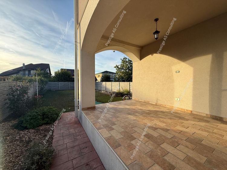 Duplex cu 4 camere cu Canalizare în Dumbrăvița