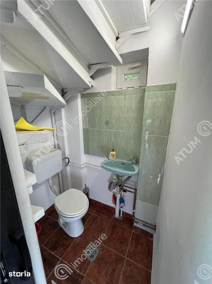 Spațiu comercial, de 48 mp, în Valea Aurie