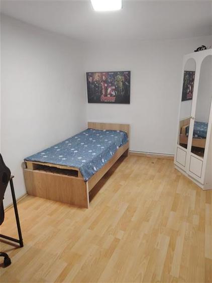 Casă individuală cu 4 camere cu Canalizare în Felnac