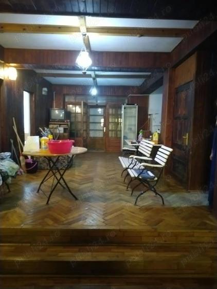 Casă cu 6 camere cu Teren 502 Mp în Central