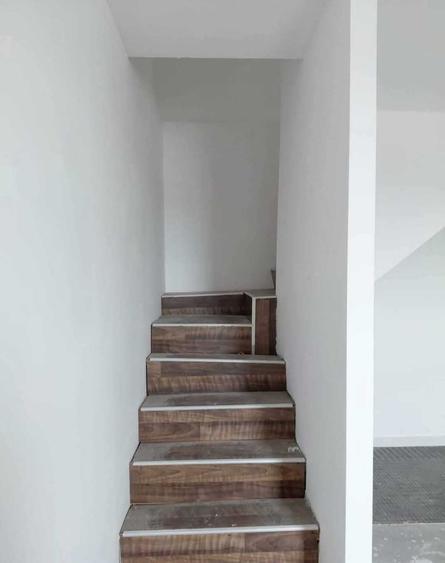 Apartament cu 4 camere decomandat în Mihai Viteazul