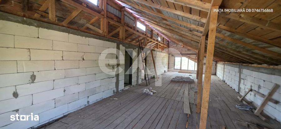 Casă cu 6 camere cu Piscina în Răzvad