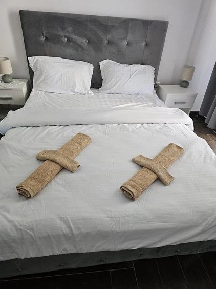 Apartament cu 3 camere semidecomandat în Nord