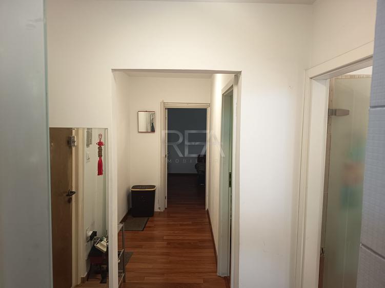 Apartament cu 2 camere decomandat, mobilat în Berceni