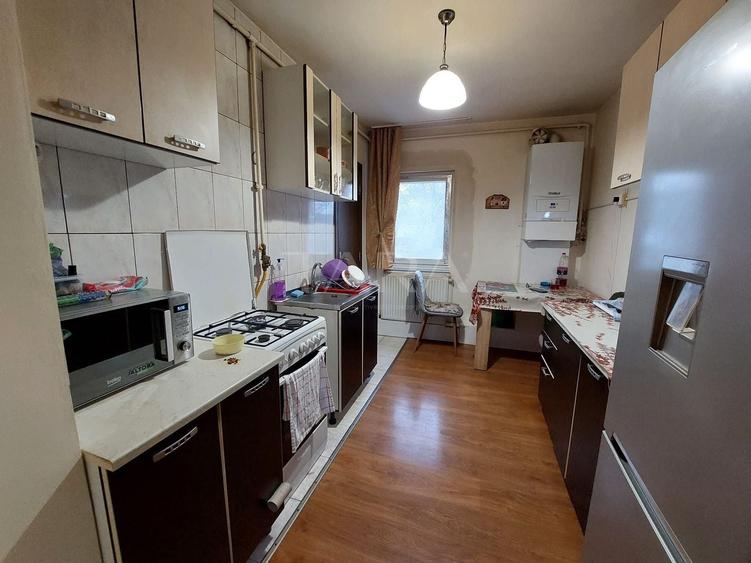 Apartament cu 2 camere decomandat, mobilat în Florești — fotografia 1
