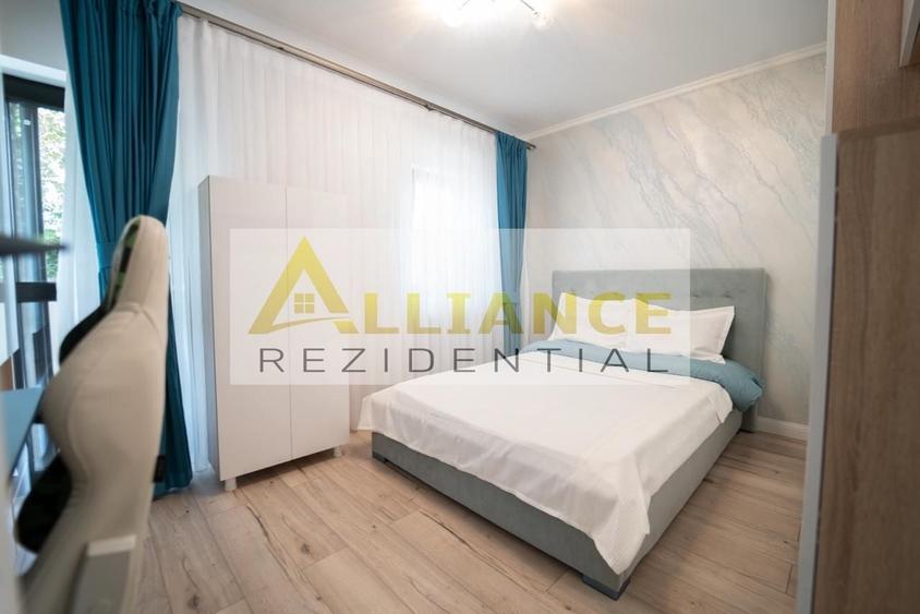 Casă individuală cu 6 camere decomandat cu Piscina în Berceni