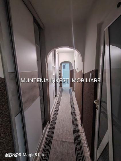 Apartament cu 3 camere decomandat în Central