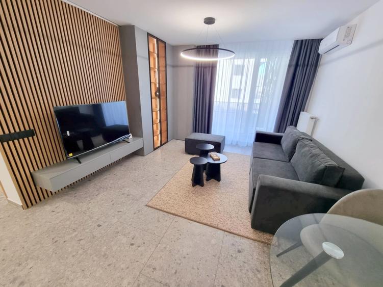 Apartament cu 2 camere semidecomandat, mobilat în Mărăști